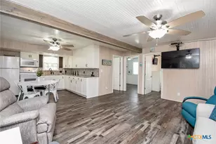 1678 Bayview Dr, Palacios, TX 77465 - Photo 13
