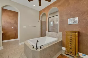5684 Copper Creek, New Braunfels, TX 78132 - Photo 25