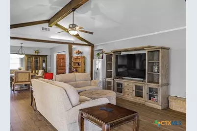 906 Mead Road, Victoria, TX 77904 - Photo 17