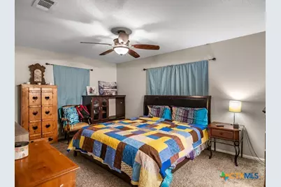 906 Mead Road, Victoria, TX 77904 - Photo 23