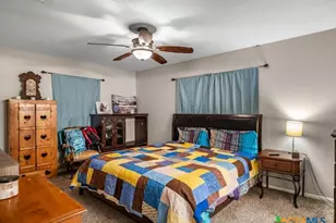 906 Mead Rd, Victoria, TX 77904 - Photo 23