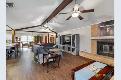 906 Mead Road, Victoria, TX 77904 - Photo 7