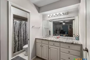906 Mead Rd, Victoria, TX 77904 - Photo 25