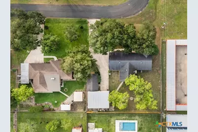 906 Mead Road, Victoria, TX 77904 - Photo 29