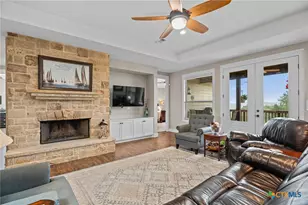 863 Primrose Path, Canyon Lake, TX 78133 - Photo 5