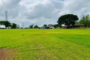 139 College Ave, Oglesby, TX 76561 - Photo 21