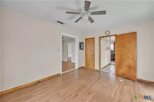 1401 Bridge St, Gatesville, TX 76528 - Photo 15