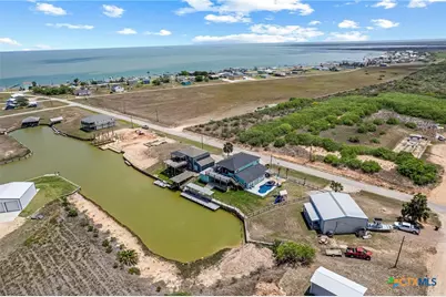 792 County Road 306 Road, Port Lavaca, TX 77979 - Photo 17