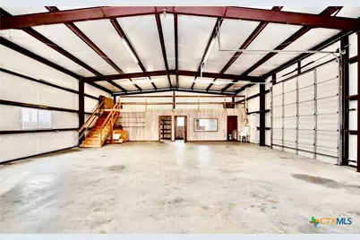207 Park Lane, Victoria, TX 77904 - Photo 3