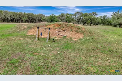 16297 State Highway 111, Yoakum, TX 77995 - Photo 45