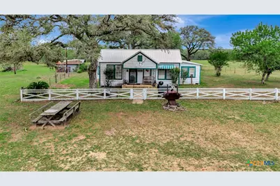 16297 State Highway 111, Yoakum, TX 77995 - Photo 19