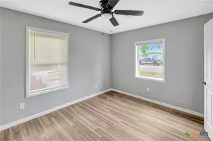 2005 Navidad St, Victoria, TX 77901 - Photo 17