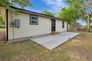 2005 Navidad St, Victoria, TX 77901 - Photo 31