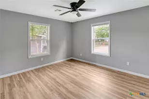 2005 Navidad St, Victoria, TX 77901 - Photo 27