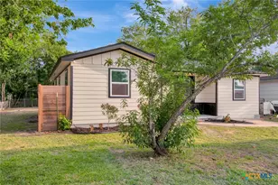 2005 Navidad St, Victoria, TX 77901 - Photo 39