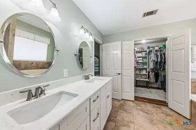 51 Hunters Point Drive, New Braunfels, TX 78132 - Photo 21
