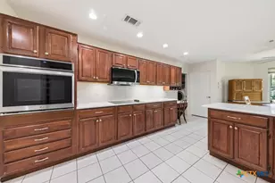 51 Hunters Pt Dr, New Braunfels, TX 78132 - Photo 15