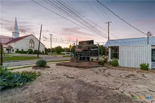 209 S Main St, Salado, TX 76571 - Photo 29