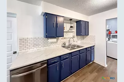 821 S Mill Street, Flatonia, TX 78941 - Photo 3