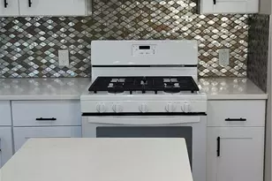209 W Victory Ave, Temple, TX 76501 - Photo 5
