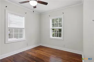 1605 E Mistletoe Ave, Victoria, TX 77901 - Photo 13