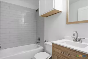 1605 E Mistletoe Ave, Victoria, TX 77901 - Photo 15