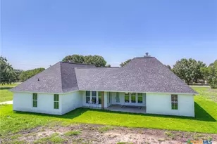 110 Lake Village Rd, Seguin, TX 78155 - Photo 39