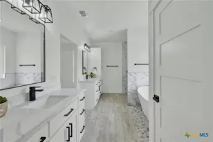 110 Lake Village Rd, Seguin, TX 78155 - Photo 23
