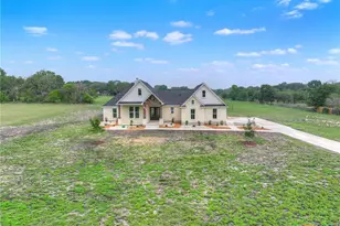 110 Lake Village Rd, Seguin, TX 78155 - Photo 7