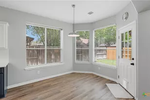 828 Fair Ln, New Braunfels, TX 78130 - Photo 15