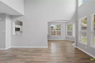 828 Fair Ln, New Braunfels, TX 78130 - Photo 13