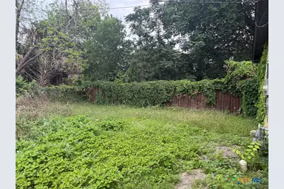 1604 E Mistletoe Avenue, Victoria, TX 77901 - Photo 17