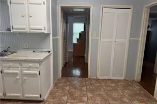 1604 E Mistletoe Ave, Victoria, TX 77901 - Photo 7