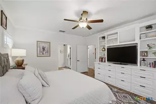 1454 Janets Way, New Braunfels, TX 78130 - Photo 17
