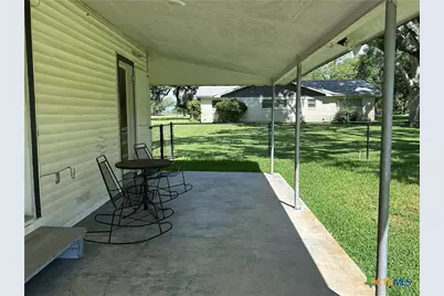 1214 Macarthur, Cuero, TX 77954 - Photo 15