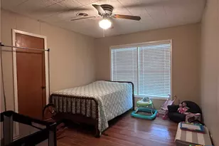 1214 Macarthur, Cuero, TX 77954 - Photo 3