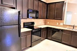 1033 Carolyn Cove, New Braunfels, TX 78130 - Photo 11