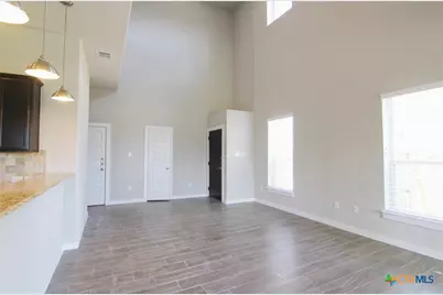382 Creekside Curve, New Braunfels, TX 78130 - Photo 11