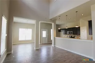 382 Creekside Curve, New Braunfels, TX 78130 - Photo 15
