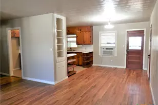 555 N Union Ave, New Braunfels, TX 78130 - Photo 7