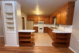 555 N Union Ave, New Braunfels, TX 78130 - Photo 5