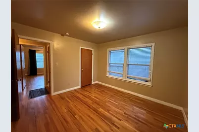 555 N Union Avenue, New Braunfels, TX 78130 - Photo 11