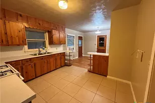 555 N Union Ave, New Braunfels, TX 78130 - Photo 7