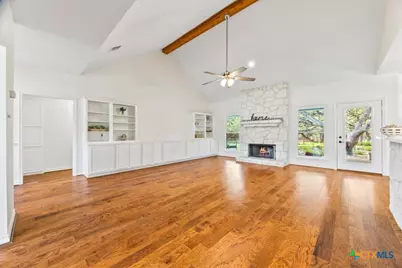 25887 Lewis Ranch Road, New Braunfels, TX 78132 - Photo 9