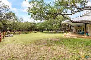 25887 Lewis Ranch Rd, New Braunfels, TX 78132 - Photo 39