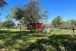3371 Rathkamp Dreyer Rd, Yoakum, TX 77995 - Photo 3