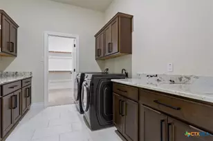 262 Glenview Cir, Belton, TX 76513 - Photo 39