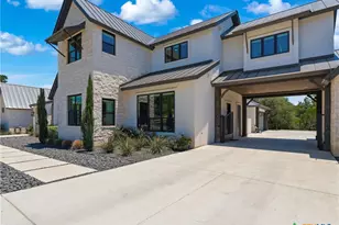 1512 Via Principale, New Braunfels, TX 78132 - Photo 3