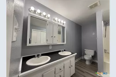 113 Bonham Street, Port Lavaca, TX 77979 - Photo 21