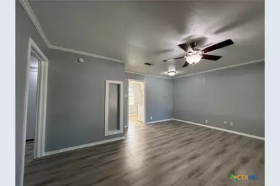 113 Bonham Street, Port Lavaca, TX 77979 - Photo 5
